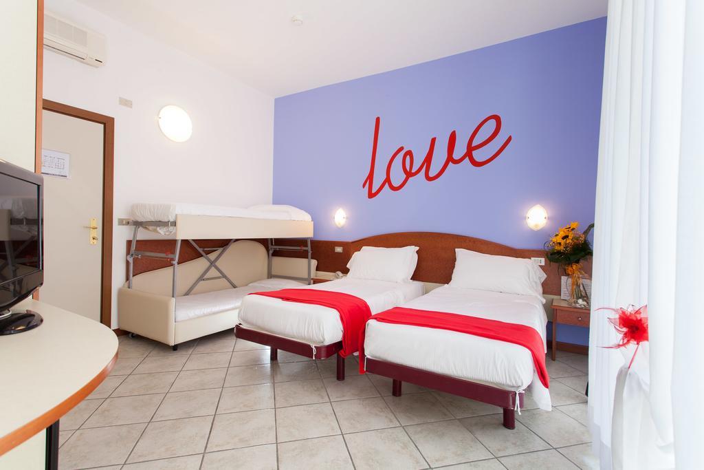 B&B Isabella Milano Marittima Phòng bức ảnh